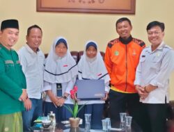Ketua SMSI Bojonegoro Sambangi Putri Nurrita Peraih Medali Emas Dengan Sepatu Bekas