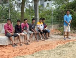 Antisipasi Jalan Berlumpur Sahata Sitorus dan Maniur Simamora Gerakkan Giat Goro
