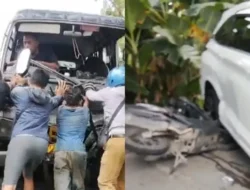 Kecelakaan Beruntun Dijalur Bojonegoro Padangan Melibatkan Avanza dan Sepeda Motor 
