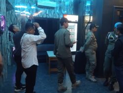 Wabub Beserta Satpol PP Selain Pemeriksaan kesehatan, sidak Juga di lakukan pemeriksaan Perhadap Dokumen Perizinan