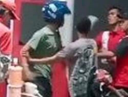 Viral Pengendara Motor dan Petugas SPBU Baku Hantam